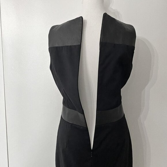 Elegant Black Midi Dress - Picture 5 of 9